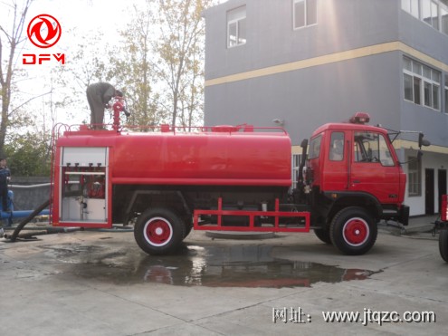 東風153消防灑水車（側面）