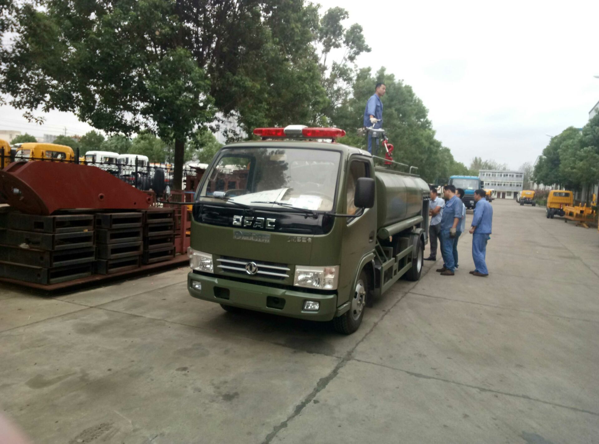 東風(fēng)消防車